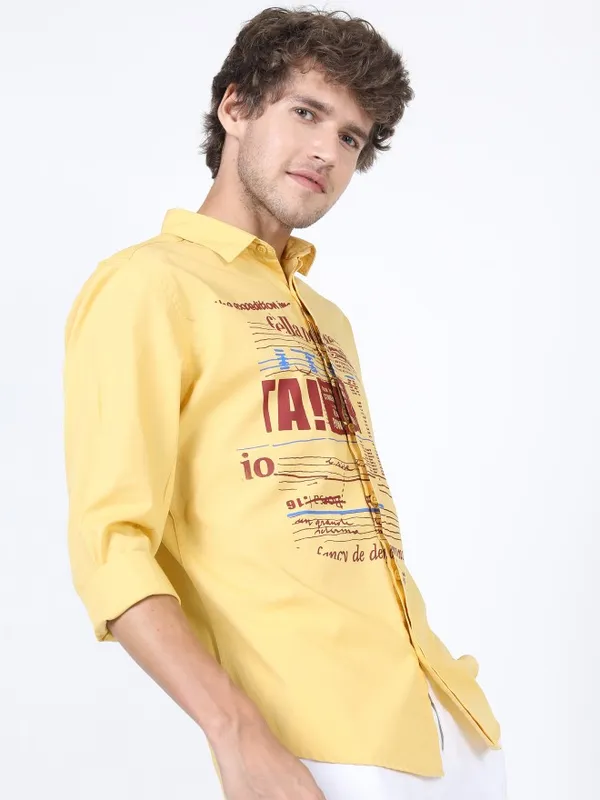 Men Slim Fit Casual Shirt