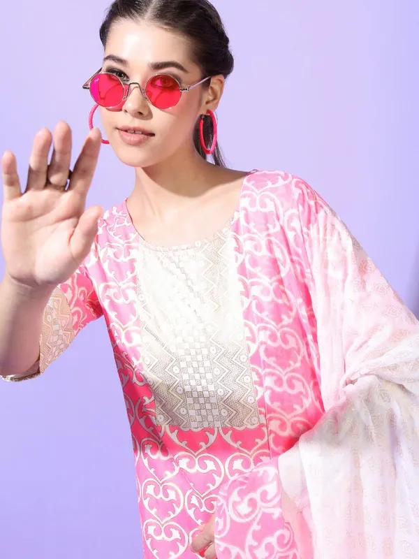  Vishudh Women Pink Printed Kurta Sets