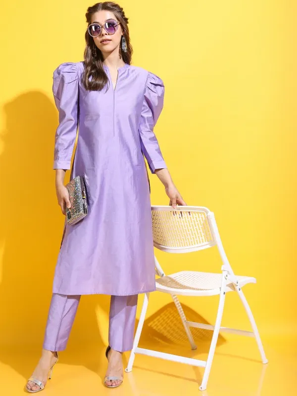  Vishudh Women Mauve Solid Kurta Sets