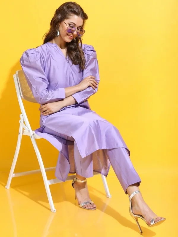  Vishudh Women Mauve Solid Kurta Sets