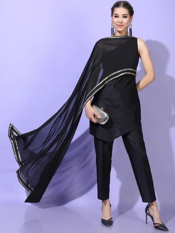  Vishudh Women Black Printed Kurta Sets