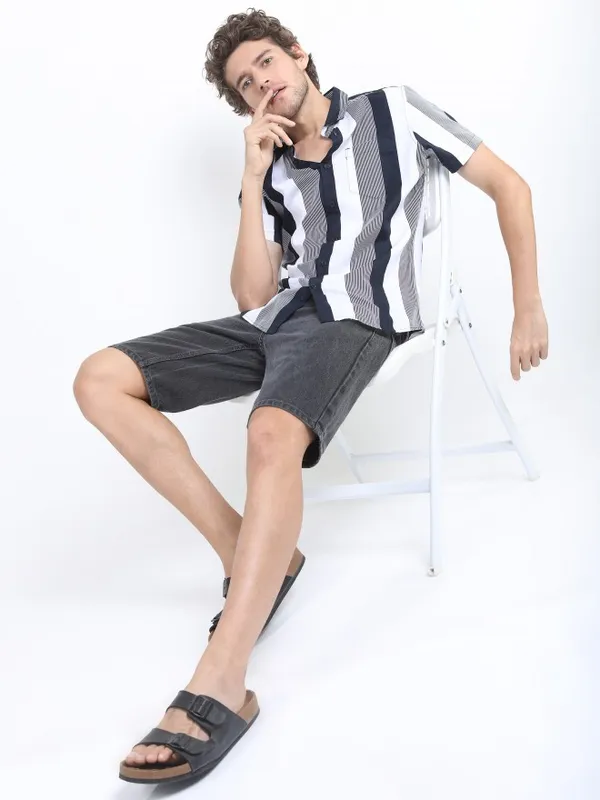 Men Slim Fit Casual Shirt