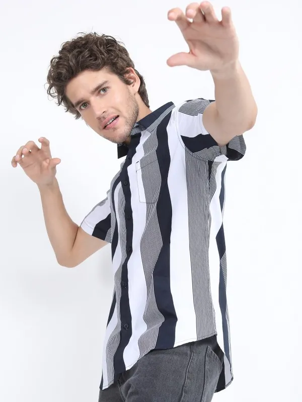 Men Slim Fit Casual Shirt