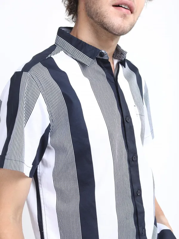 Men Slim Fit Casual Shirt