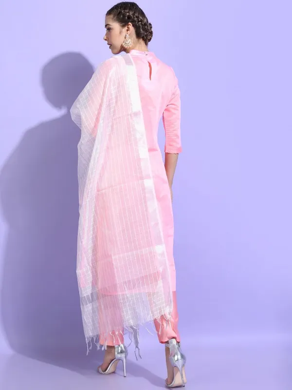  Vishudh Women Pink Printed Kurta Sets