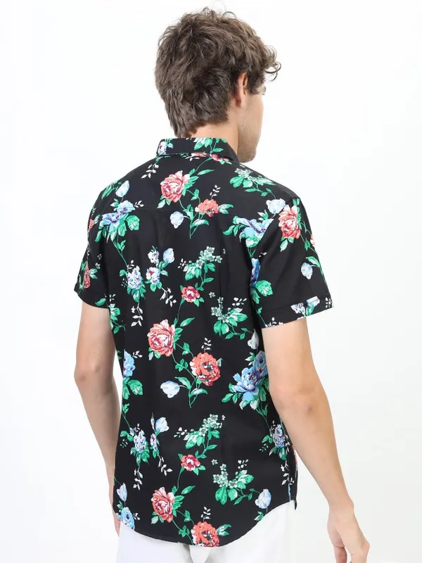 Men Slim Fit Casual Shirt