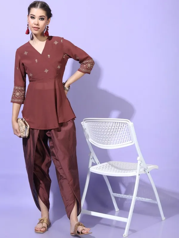  Vishudh Women Maroon Printed Kurta Sets