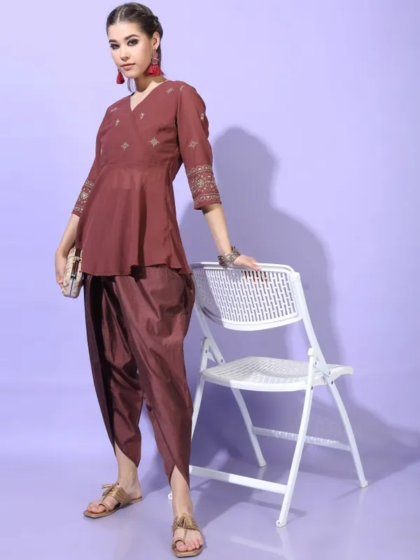  Vishudh Women Maroon Printed Kurta Sets