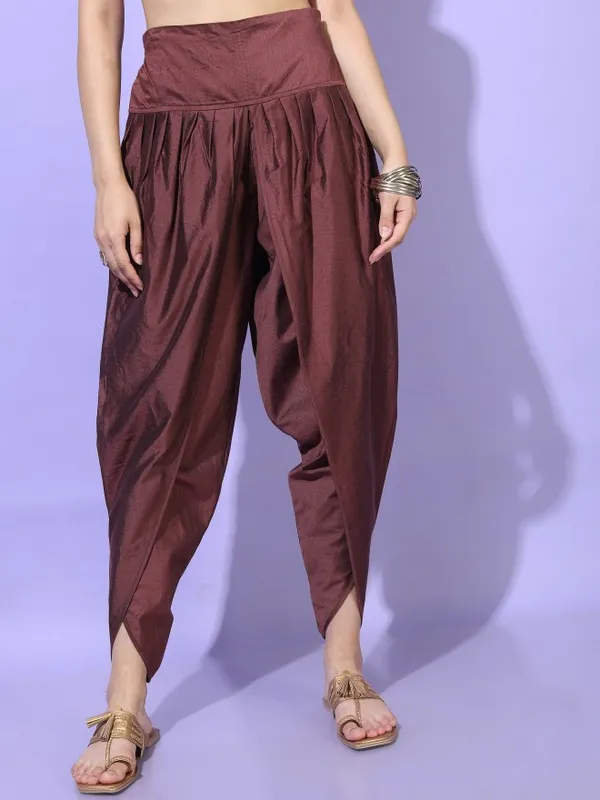  Vishudh Women Maroon Printed Kurta Sets