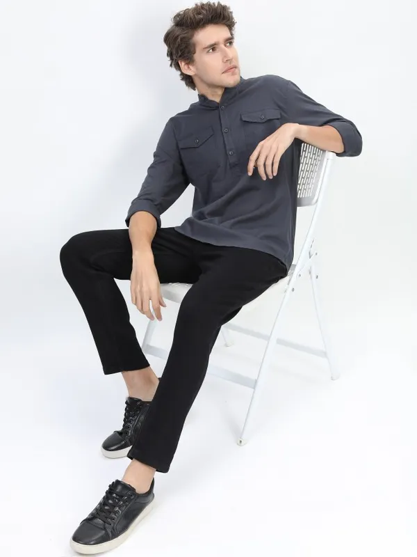  Ketch Men Navy Blue Solid Slim Fit Casual Shirts