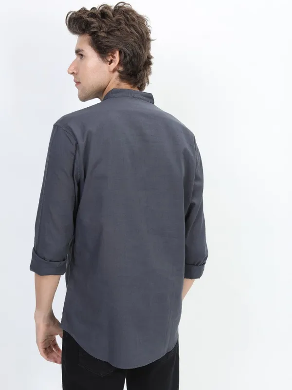  Ketch Men Navy Blue Solid Slim Fit Casual Shirts