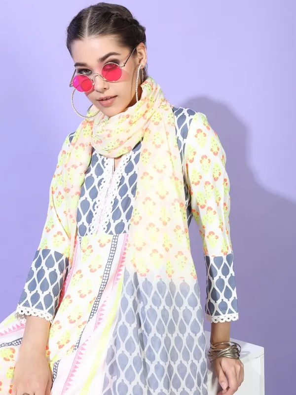  Vishudh Women White Printed Kurta Sets