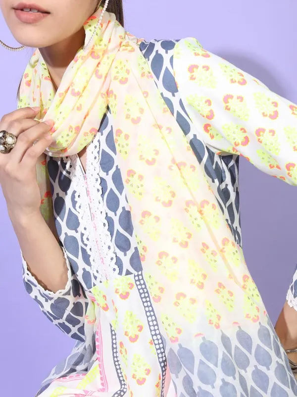  Vishudh Women White Printed Kurta Sets