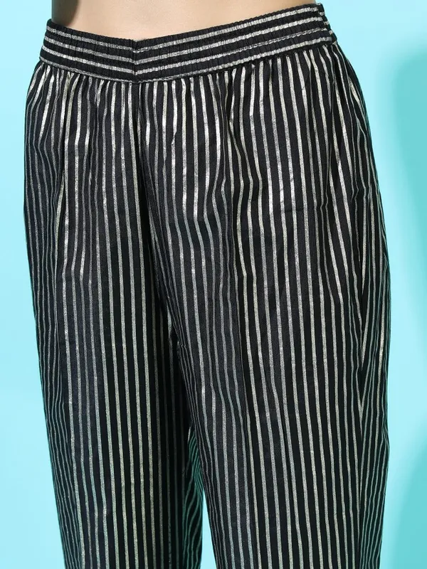  Vishudh Women Black Striped Straight Fit Palazzos
