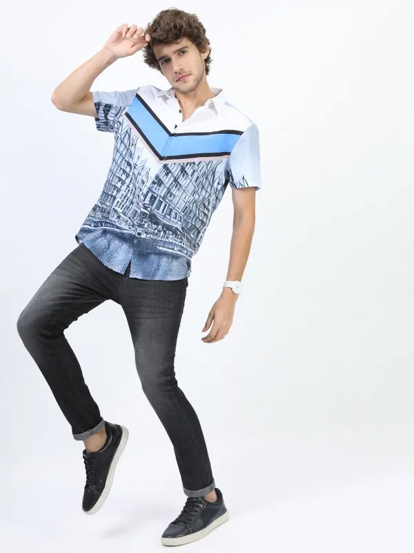  Highlander Men White Printed Slim Fit Casual Shirts