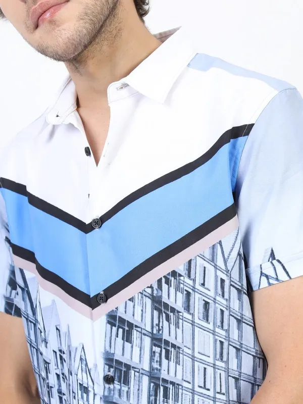  Highlander Men White Printed Slim Fit Casual Shirts