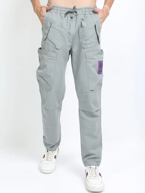 Men Regular Fit Cargos