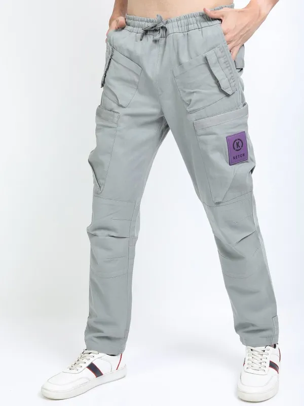 Men Regular Fit Cargos