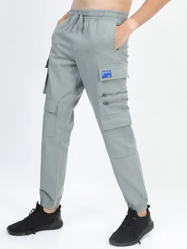 Men Regular Fit Cargos