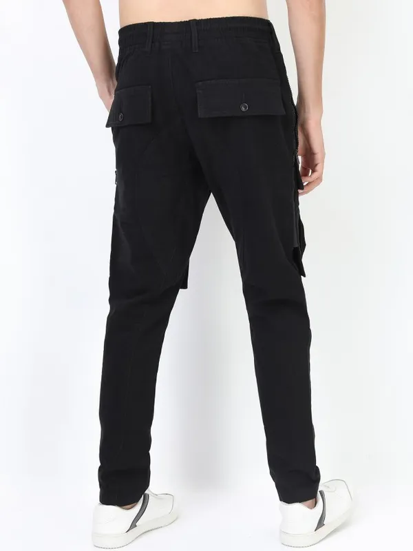  Highlander Men Black Regular Fit Solid Casual Trousers