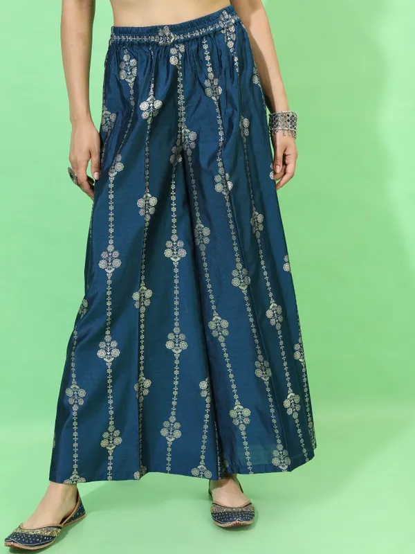  Vishudh Women Teal Printed Kurta Sets