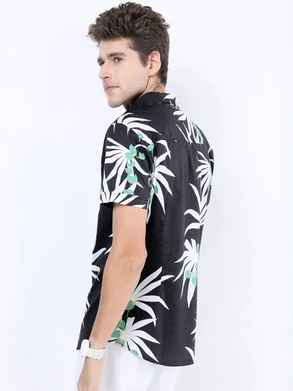 Men Slim Fit Casual Shirt