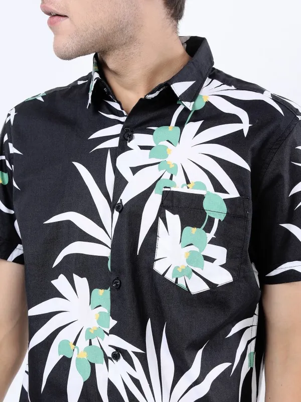 Men Slim Fit Casual Shirt