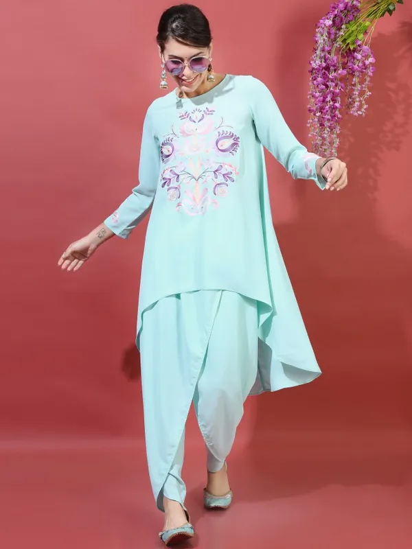  Vishudh Women Blue Embroidered Kurta Sets