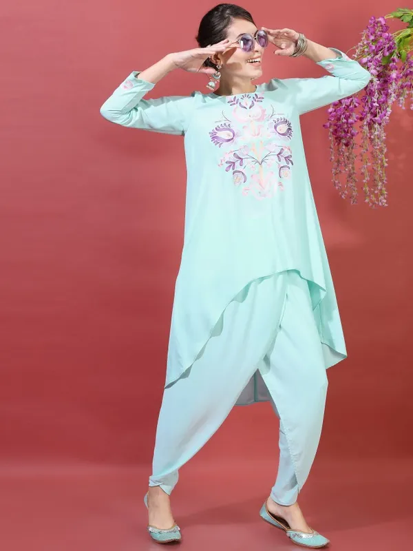  Vishudh Women Blue Embroidered Kurta Sets