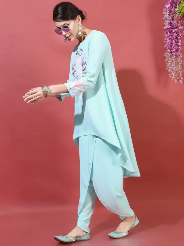  Vishudh Women Blue Embroidered Kurta Sets