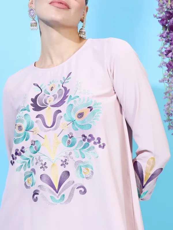  Vishudh Women Pink Embroidered Kurta Sets