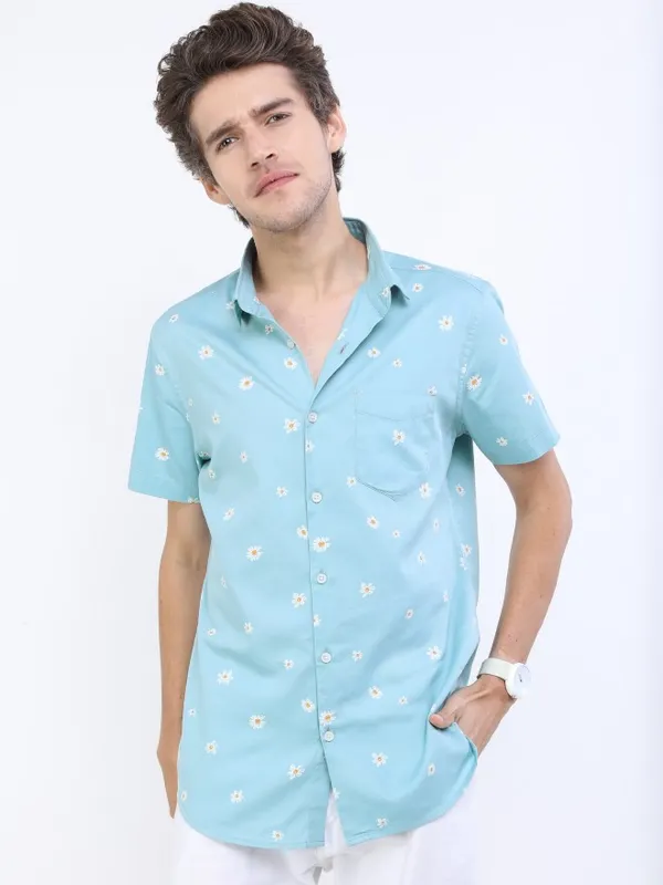  Highlander Men Sage Printed Slim Fit Casual Shirts