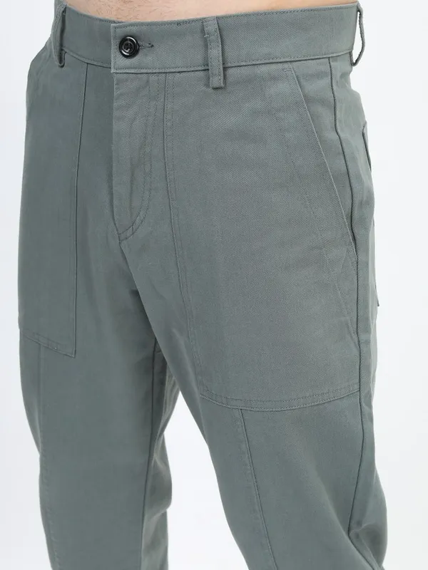  Highlander Men Green Regular Fit Solid Casual Trousers