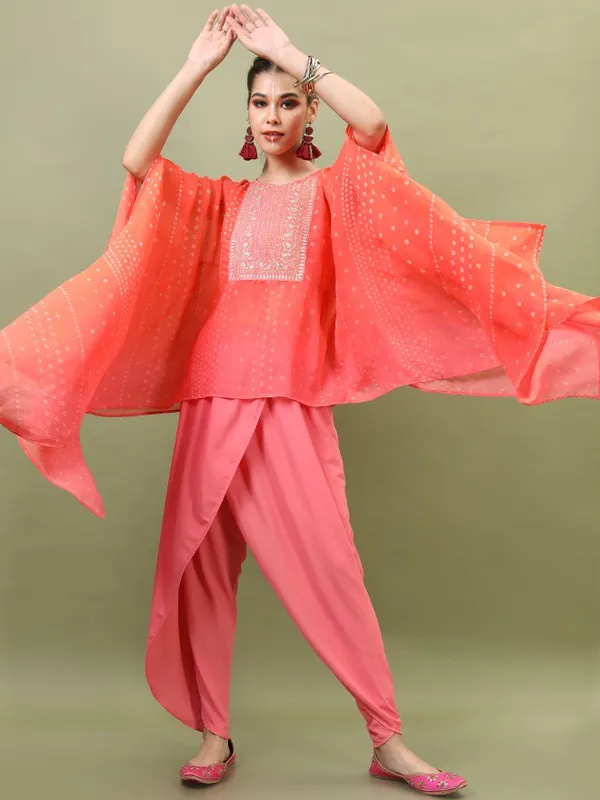  Vishudh Women Orange Printed Kurta Sets