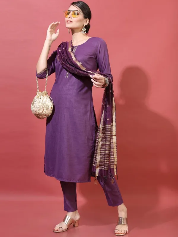  Vishudh Women Purple Printed Kurta Sets