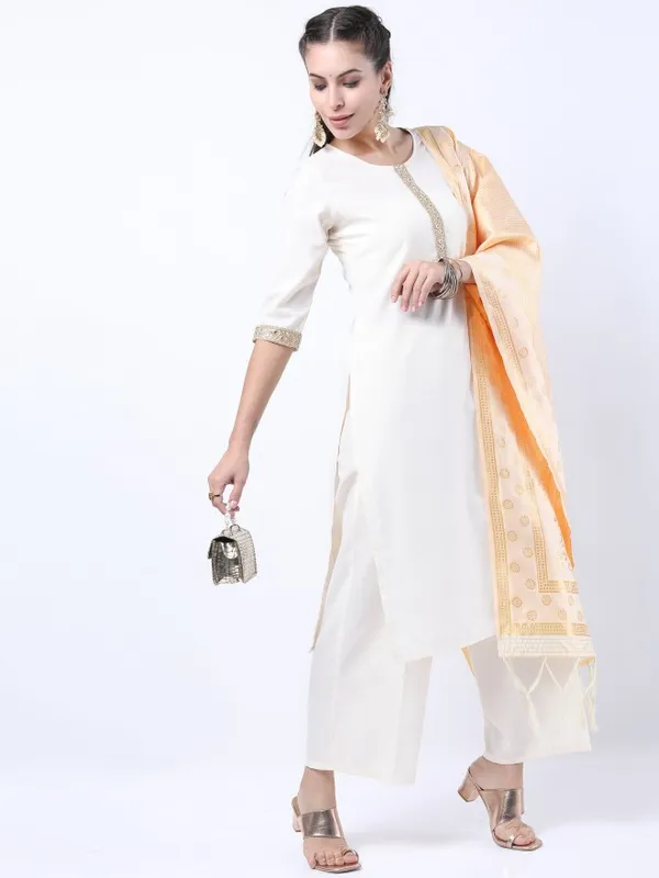 Women Kurta With Palazzo & Dupatta