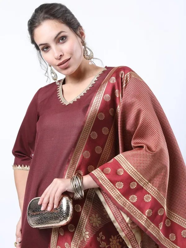 Women Straight Kurta With Trouser & Dupatta