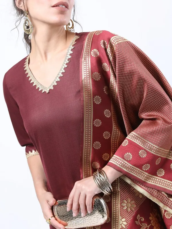 Women Straight Kurta With Trouser & Dupatta