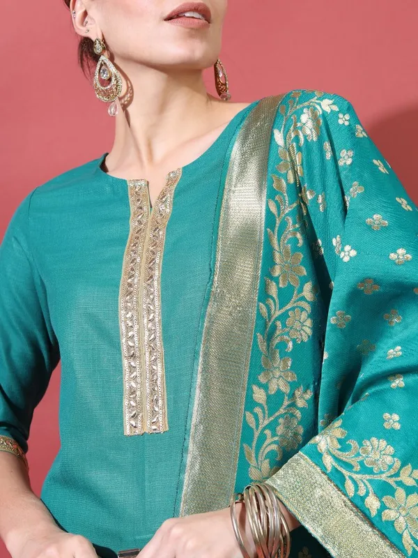  Vishudh Women Green Printed Kurta Sets