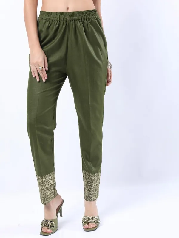 Women Straight Kurta With Trouser & Dupatta