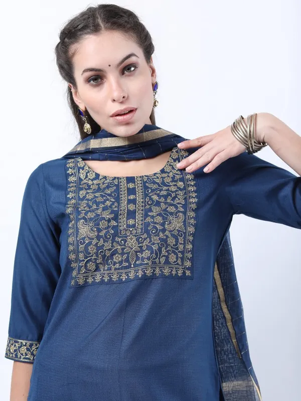 Women Kurta With Trouser & Dupatta