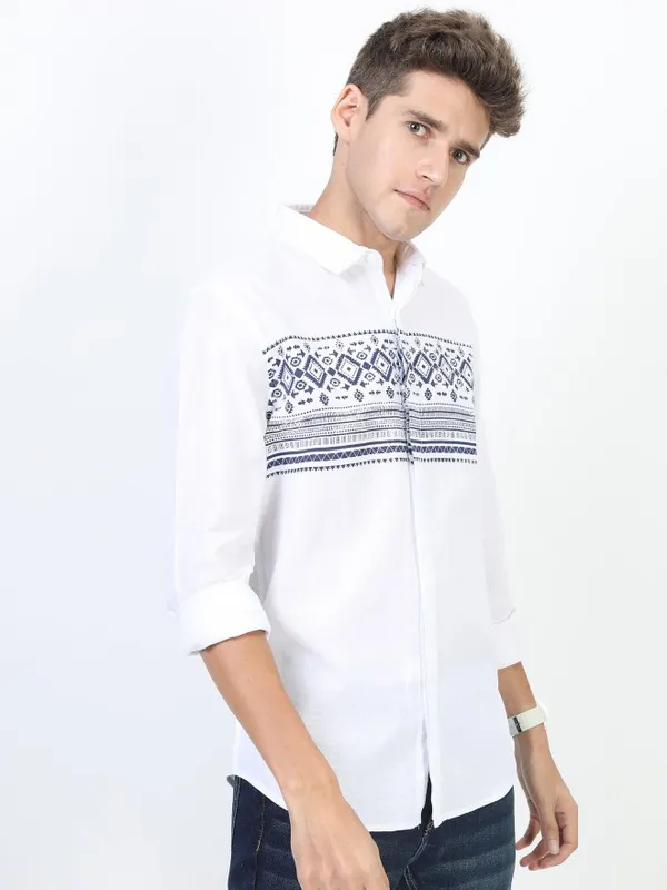  Ketch Men White Printed Slim Fit Casual Shirts