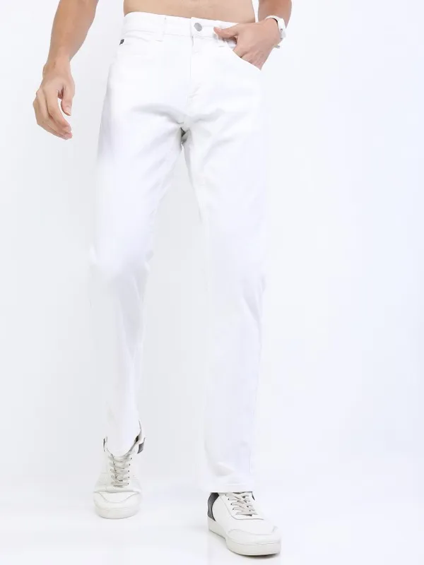 Men Straight Fit Jeans