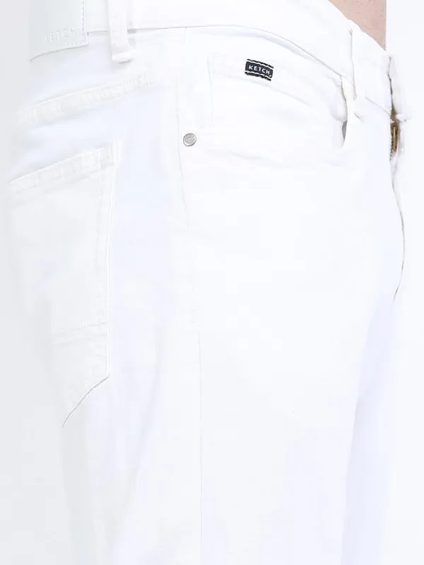 Men Straight Fit Jeans