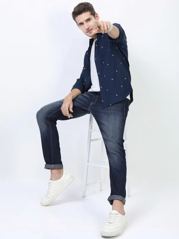 Men Slim Fit Casual Shirt