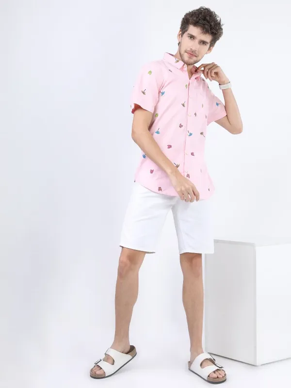  Ketch Men Pink Printed Slim Fit Casual Shirts