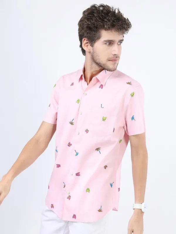  Ketch Men Pink Printed Slim Fit Casual Shirts