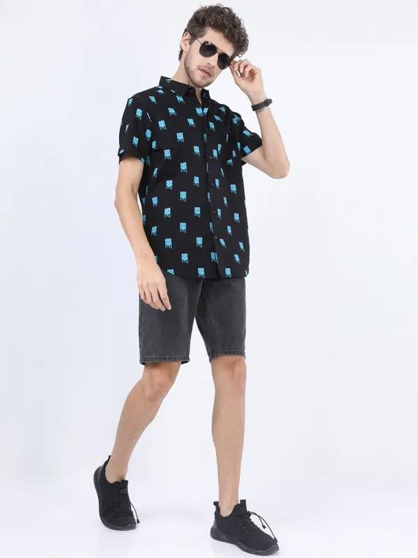  Ketch Men Black Printed Slim Fit Casual Shirts