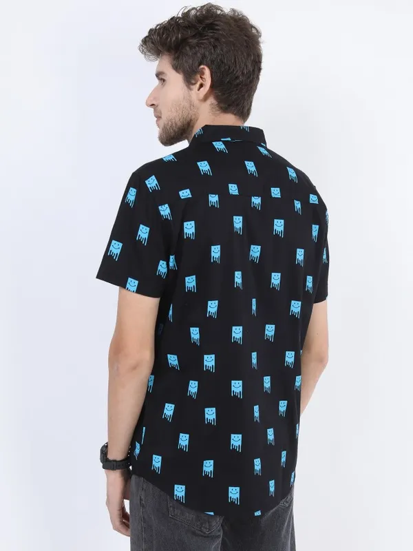  Ketch Men Black Printed Slim Fit Casual Shirts