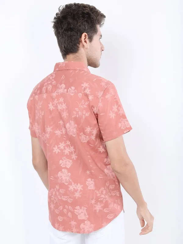  Highlander Men Terracotta Printed Slim Fit Casual Shirts